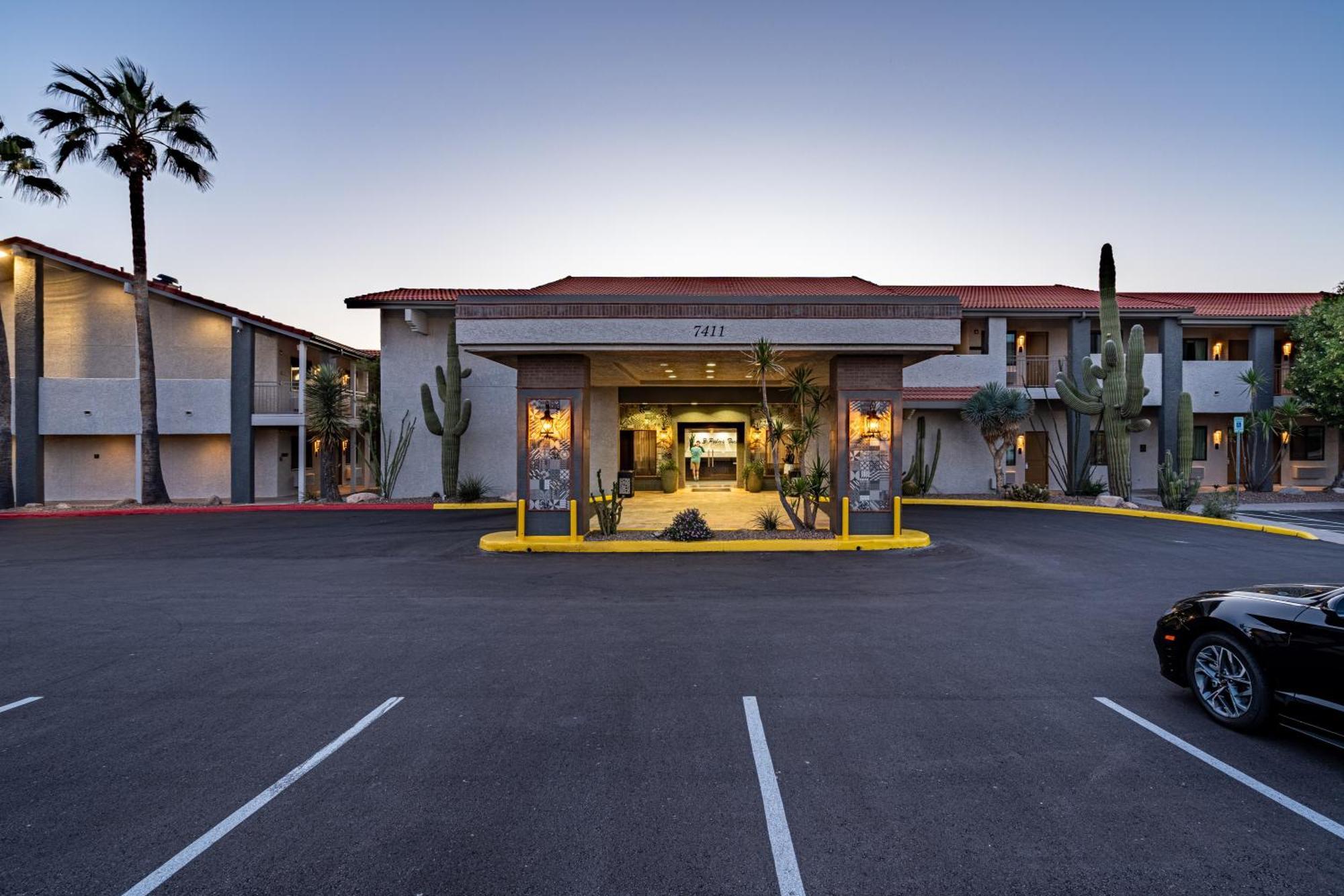Отель 3 Palms Tucson North Foothills Экстерьер фото
